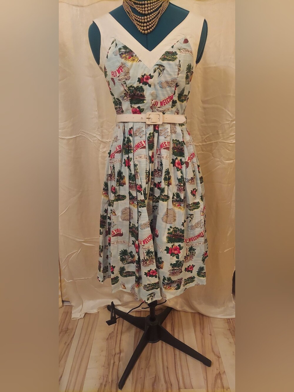 Modcloth Vixen Hell Bunny Welcome To Fiji Sundress